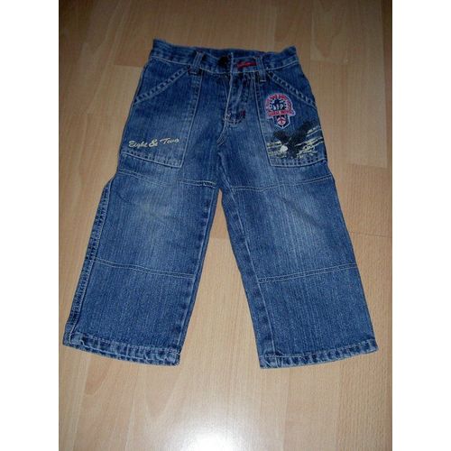 Jean Garcon Taille 2 Ans Avec Dessin Sur La Poche Et Taille Ajustable Par Elastique