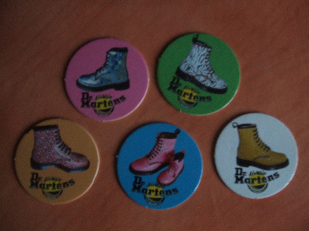 Serie 5 Pogs Dr Martens