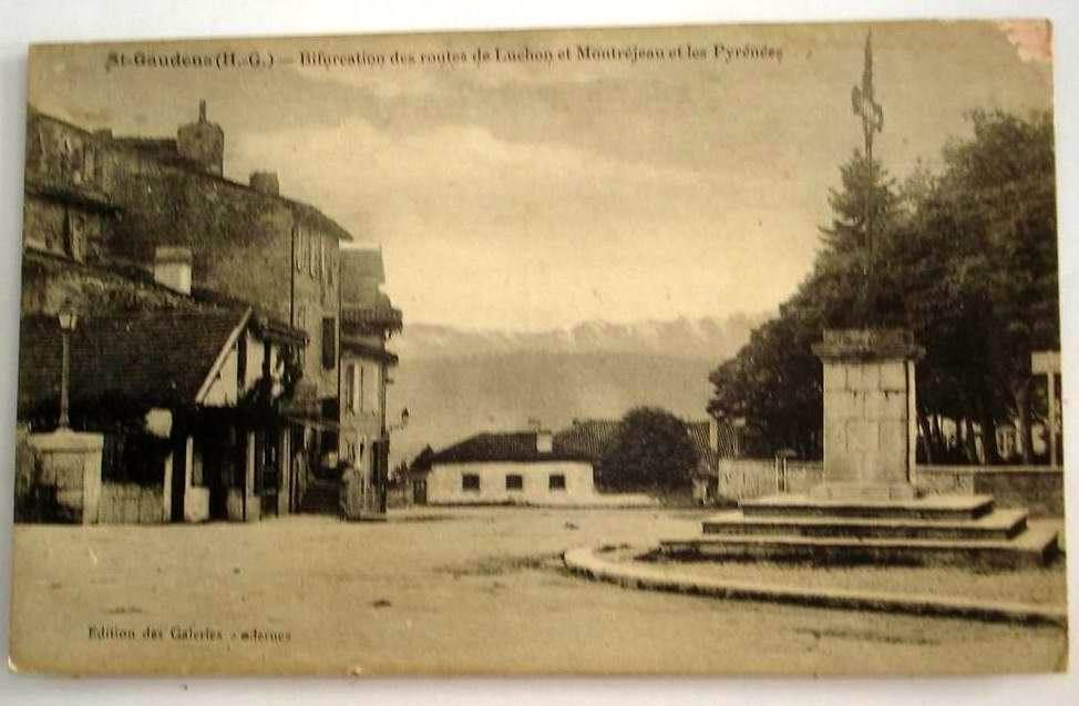 Carte Postale Ancienne Haute Garonne St Gaudens Bifurcation Des Routes De Luchon Et Montrejeau Et Les Pyrenees Rakuten