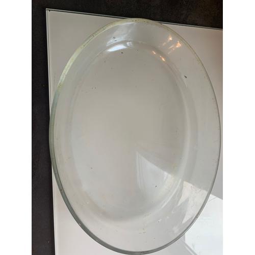 Plat Ovale En Verre