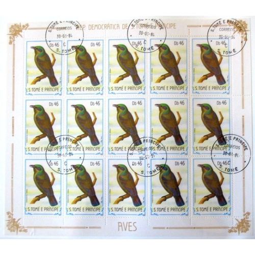 Tomé-Et-Principe Po 794 Oiseaux Feuille De 15 Timbres Oblitérés