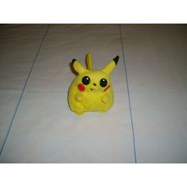 Peluche Pokémon Pikachu - 10 Cm