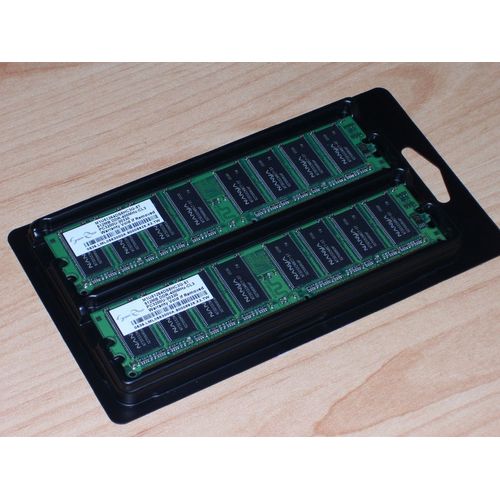 Nanya Technology - Mémoire -  1 Go ( 2 x 512 Mo) - DIMM 184 broches - DDR - 400 Mhz - PC 3200