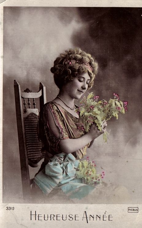 Carte Postale Ancienne France Nouvel An Bonne Annee Femme Sur Une Chaise Bouquet De Houx Obliteration Du 01 01 1912 Rakuten