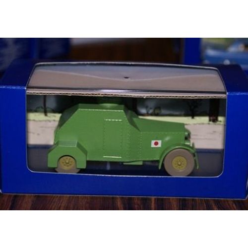 Tintin L Automitrailleuse Le Lotus Bleu-Atlas