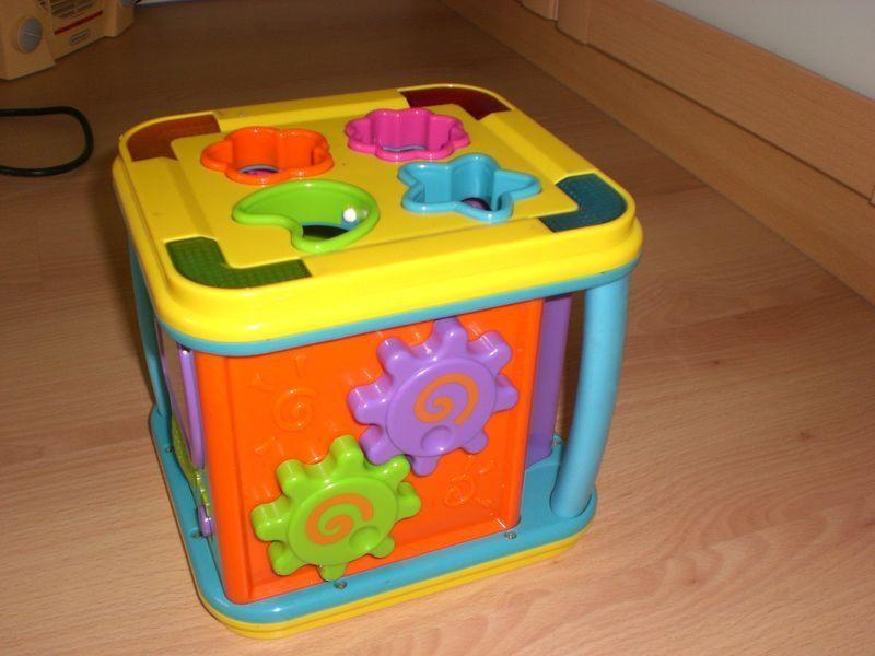 Bruin store activity cube