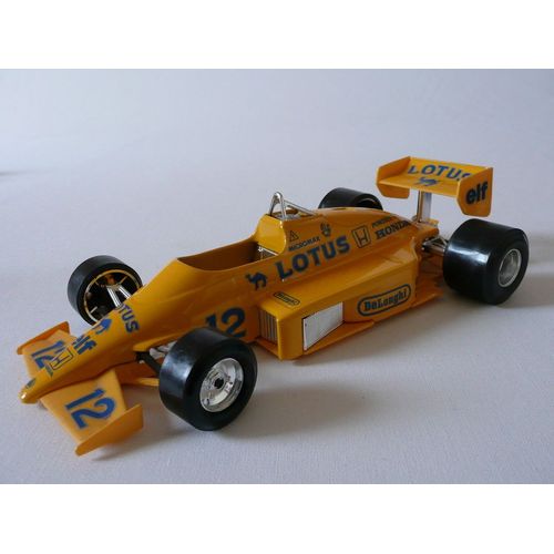 Lotus 97 T - 1/24ème-Bburago