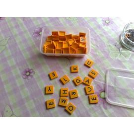 Jeton lettre de l'alphabet en plastique pièce perdue scrabble à l'unité