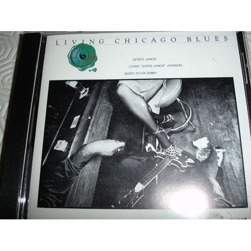 Living Chicago Blues