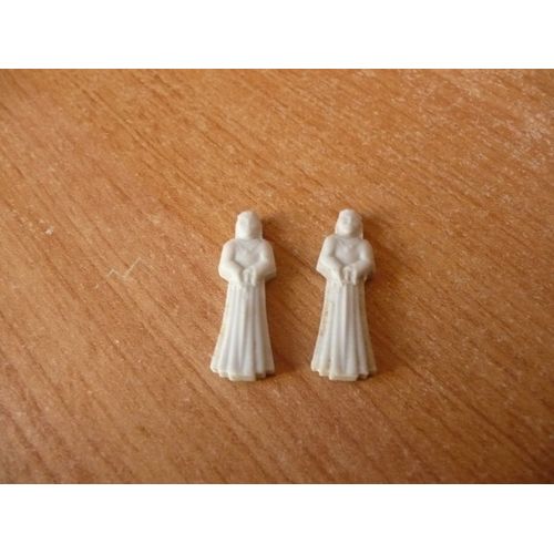 Fèves :Lot De 2 Personnages Avec Collier.