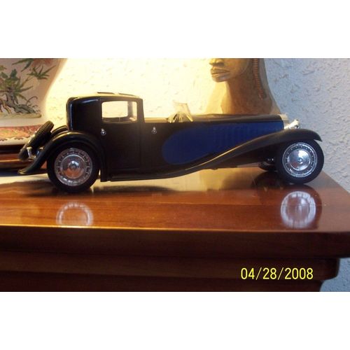 Bugati Royale 1930 Type 41 - 1/21-Solido