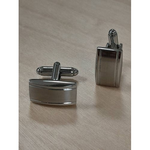 Boutons De Manchettes De Forme Rectangulaire Et Incurvée De Couleur Argent