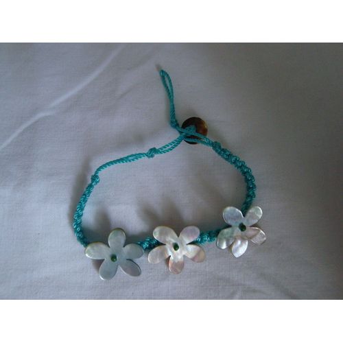 Bracelet Bleu Fleurs De Nacre Blanches