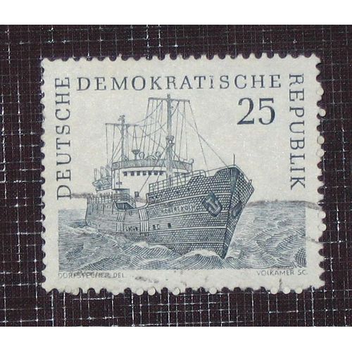 Allemagne Rda Ddr N° 534 Oblitéré, 25p « Le Robert Koch, Flotte De Pêche Hauturière »