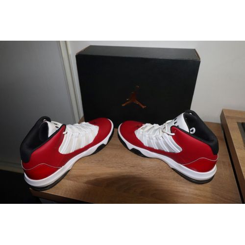 Chaussure Nike Jordan Max Aura Homme taille 43 Rakuten