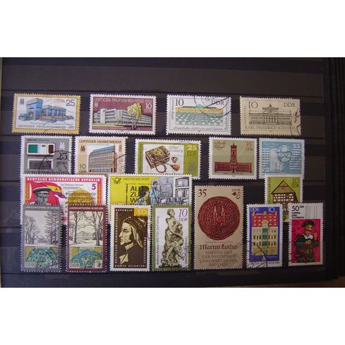 19 Timbres Ex-R.D.A
