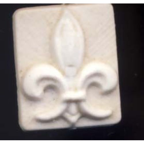 Fève Blanche En Plastique Fleur De Lys