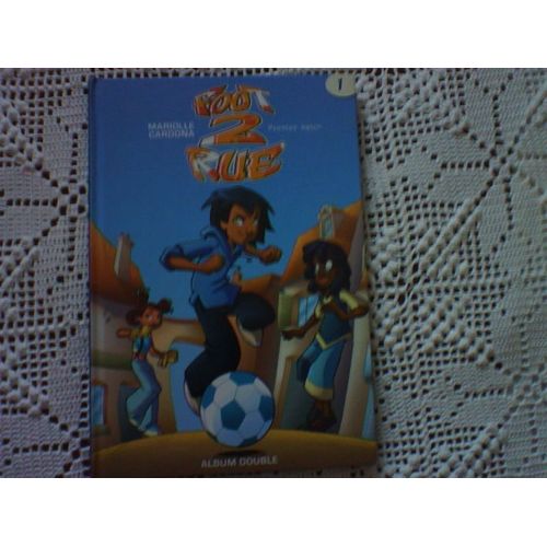 Foot 2 Rue -  Premier Match Et Une Fille Dans Les Buts