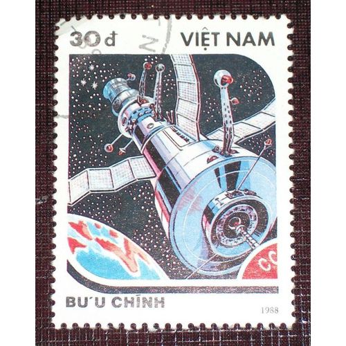 Theme Espace - Timbre Oblitéré Du Vietnam (Ref : Tes-45)