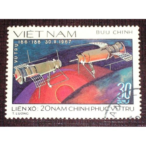 Theme Espace - Timbre Oblitéré Du Vietnam (Ref : Tes-48)