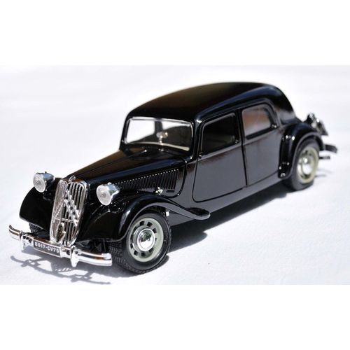 Citroën T.A. 15 Cv - Scala 1/24 Ieme-Bburago