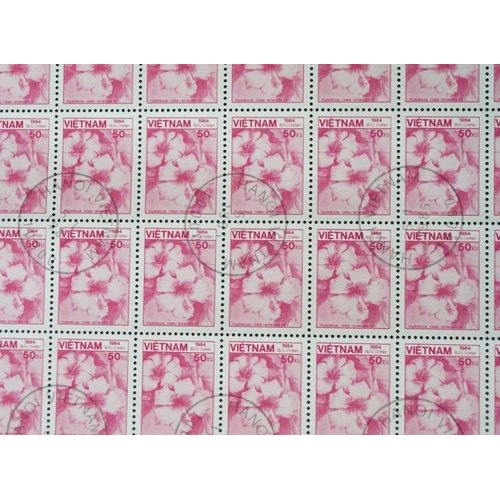 Vietnam N° 556 De 1984 (Feuille Complète De 110 Timbres Oblitérés) - 50xu « Faune Et Flore : Hybiscus Rosa Sinensis » - Thème Fleurs - Cote 16,77 Euros