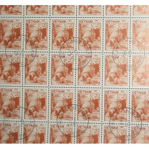 Vietnam N° 558 De 1984 (Feuille Complète De 110 Timbres Oblitérés) - 50xu « Faune Et Flore : Allurus Fulgens » - Thème Animaux - Cote 16,77 Euros