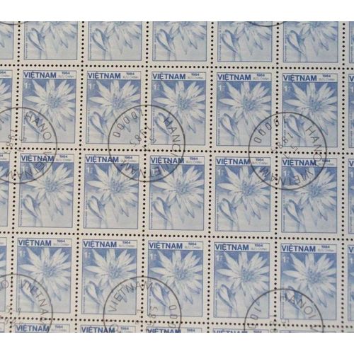 Vietnam N° 559 De 1984 (Feuille Complète De 110 Timbres Oblitérés) - 1d « Faune Et Flore : Nymphaea Ampla » - Thème  Fleurs - Cote 16,77 Euros
