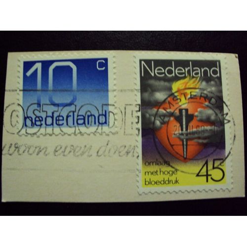 Pays-Bas...2 Timbres.Nederland 45 Omlaag. & 10 C...Oblitérés