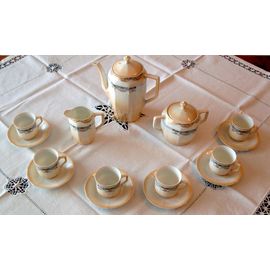 Service À Café En Porcelaine Ancien