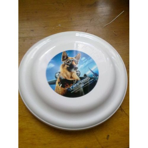 Frisbee Cats And Dogs - The Revenge Of Kitty Galore