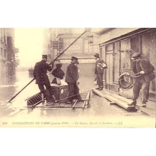 Paris 5eme - La Crue De La Seine Janvier 1910 - Un Radeau Rue De La Bucherie - Réédition D'une Cpa - 1er Choix - Ref 021 919