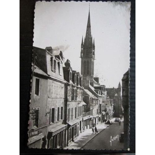 Carte Postale Affranchie : Saint Pol De Léon, Grande Rue, 1951