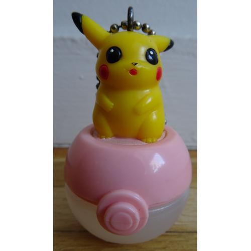 Porte-Clés Pikachu Sur Pokeball Flacon De Parfum Par Nintendo
