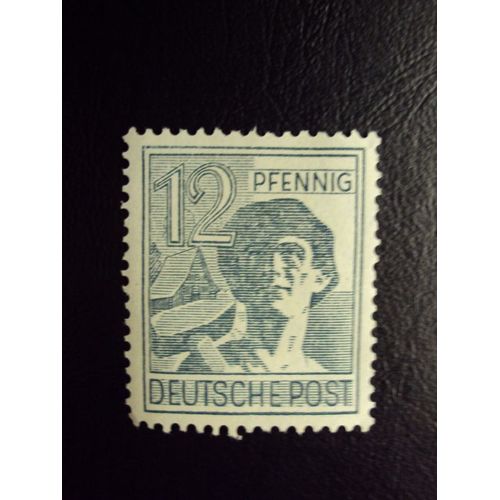 Allemagne...12 Pfennig..Deutsche Post..Non Oblitéré.