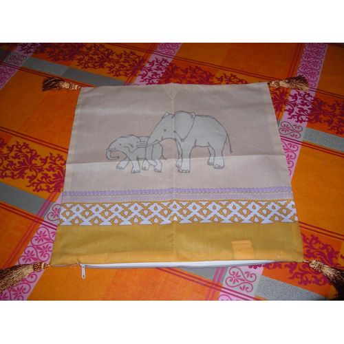 Housses De Coussin Motif Éléphant