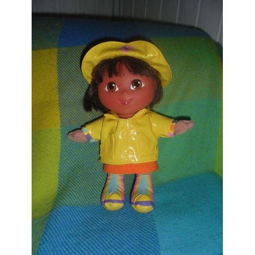 Poupée Dora 24 Cm - En Ciré Jaune