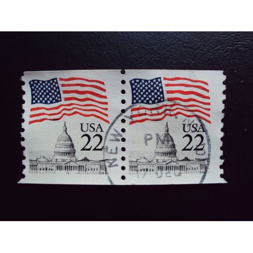 Etats-Unis...Lot De 2 Timbres..U.S.A.22 Drapeau Américain Au Dessus Du Capitol. Oblitéré New York.