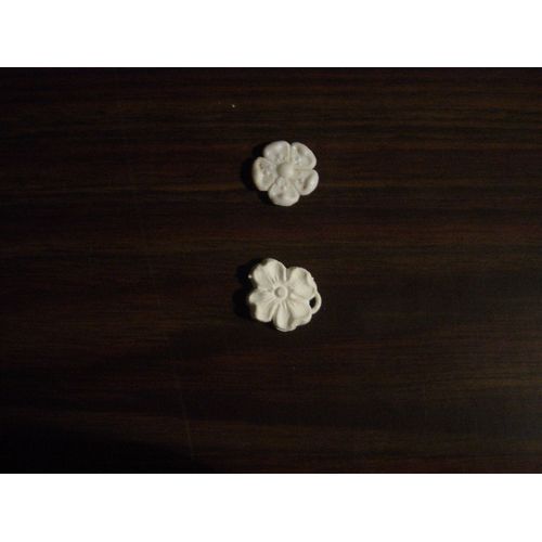 Fève Plastique Trèfle Quatre Feuilles