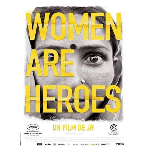 Women Are Heroes - Véritable Affiche De Cinéma - Format 120x160 Cm - Jr - Année 2011