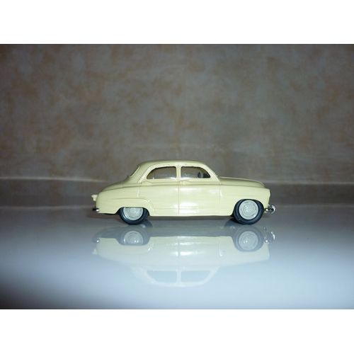 Simca 9 Aronde Couleur Jaune  Duvi 1/43