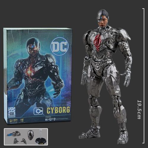 Figurine Originale Justice League Batman Smile Man Figurine Cyborg Modèle 1/9 Collection Beurre Cadeau