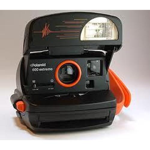 Polaroid 600 Extreme - Appareil Photo Instantané - Noir et Orange