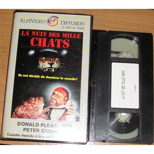 La Nuit Des Mille Chats (Peter Cushing)
