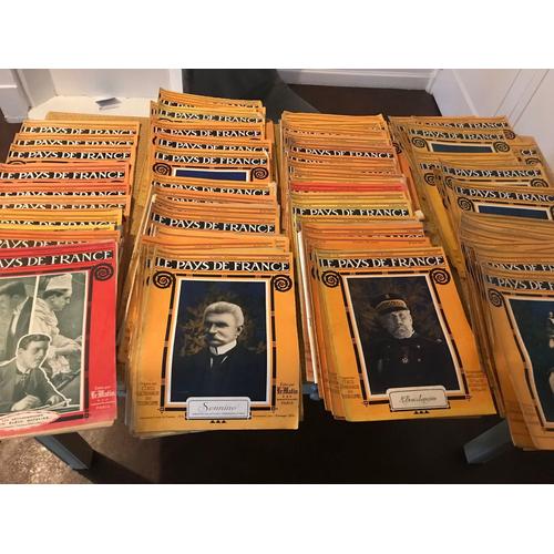 A Vendre Magnifique Collection De Journaux De La Première Guerre Mondiale ( Le Pays De France) En Tous 157 Pièces .