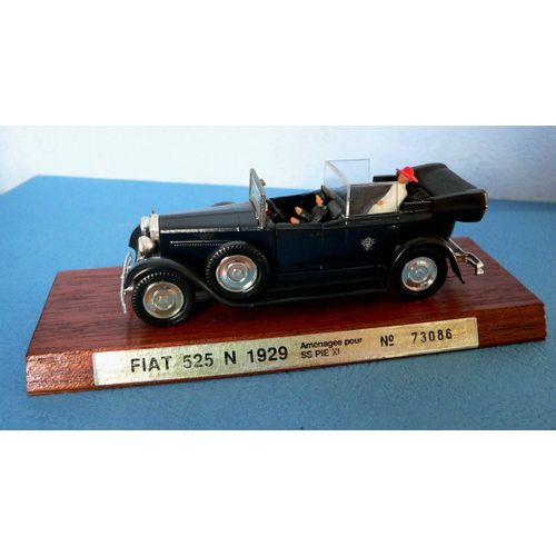 Fiat 525 N - 1929 - Aménagée Pour Pie 11 - 1/43ème-Solido