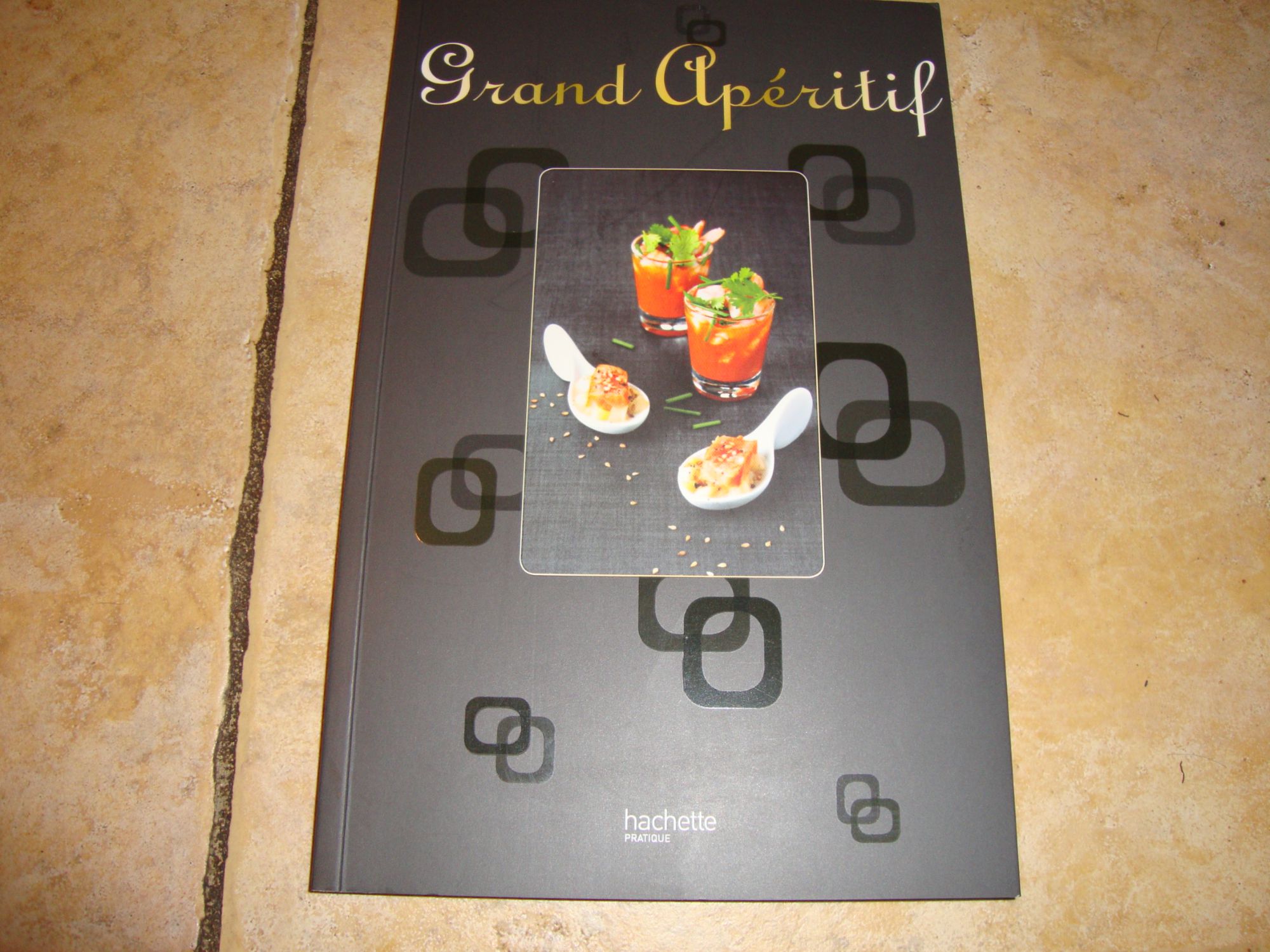 Coffret grand apéritif 40 recettes, verrines, cuillères sur Gens de  Confiance