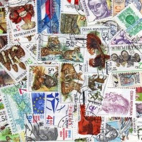 Tchecoslovaquie 50 Timbres Tous Differents