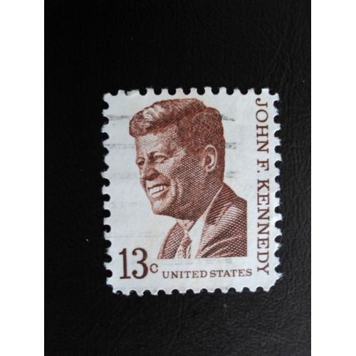 Etats-Unis...13c United States.John F. Kennedy.(Ocre). Oblitéré.
