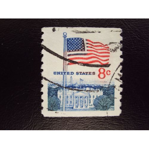 Etats-Unis...8cents United States..Le Drapeau Sur La Maison Blanche. Oblitéré.